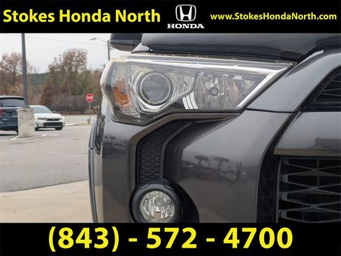 Used 2014 Toyota 4Runner SR5 image 10