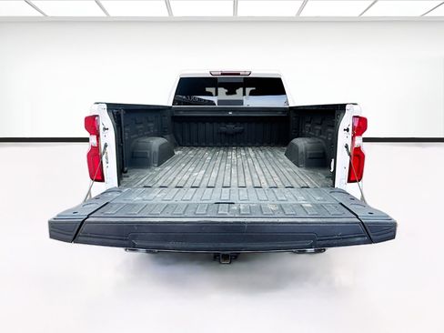 Used 2024 Chevrolet Silverado 1500 LT Trail Boss w/ LT Trail Boss Premium Package AWD/4WD image 18