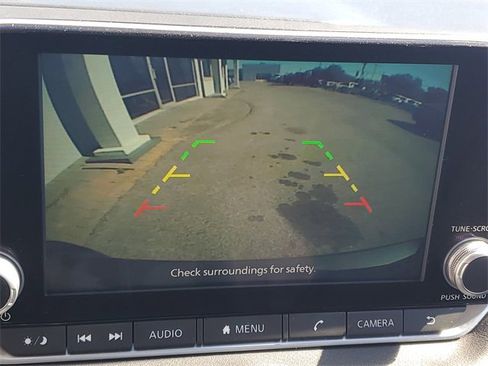 Certified 2022 Nissan Sentra SR w/ Electronics Package image 5