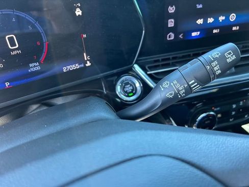 Used 2024 Chevrolet Trax RS w/ Sunroof Package image 15