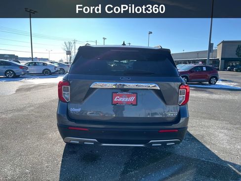 Used 2023 Ford Explorer XLT w/ Equipment Group 202A image 5