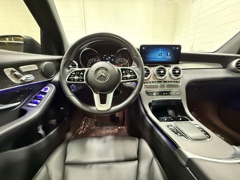 Used 2022 Mercedes-Benz GLC 300 image 36