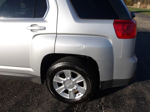 Used 2011 GMC Terrain SLE image 32