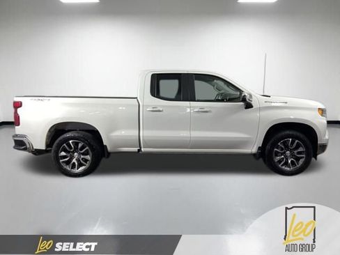 Used 2023 Chevrolet Silverado 1500 LT AWD/4WD image 5