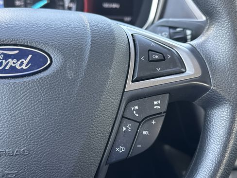 Certified 2017 Ford Fusion SE w/ Fusion SE Technology Package FWD image 17