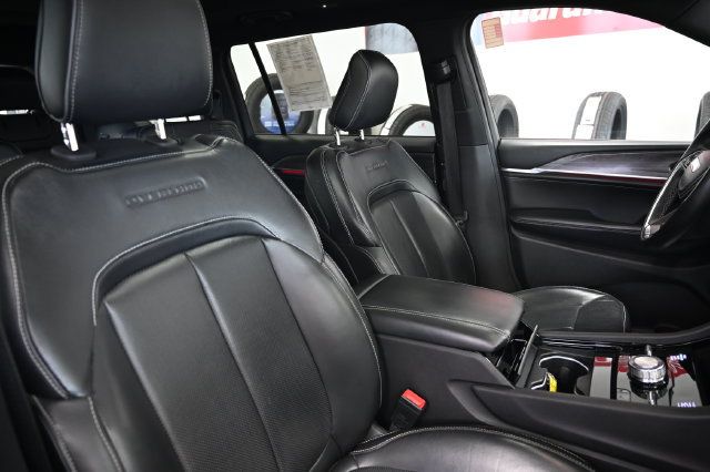 Used 2022 Jeep Grand Cherokee L Overland AWD/4WD image 9