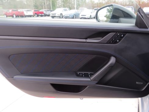 Used 2025 Porsche 911 Carrera T image 19