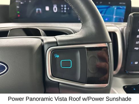 Used 2025 Ford Expedition Active image 38