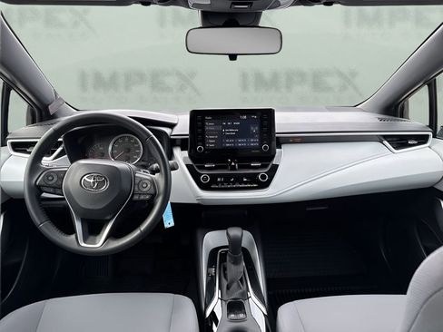 Used 2022 Toyota Corolla SE image 11