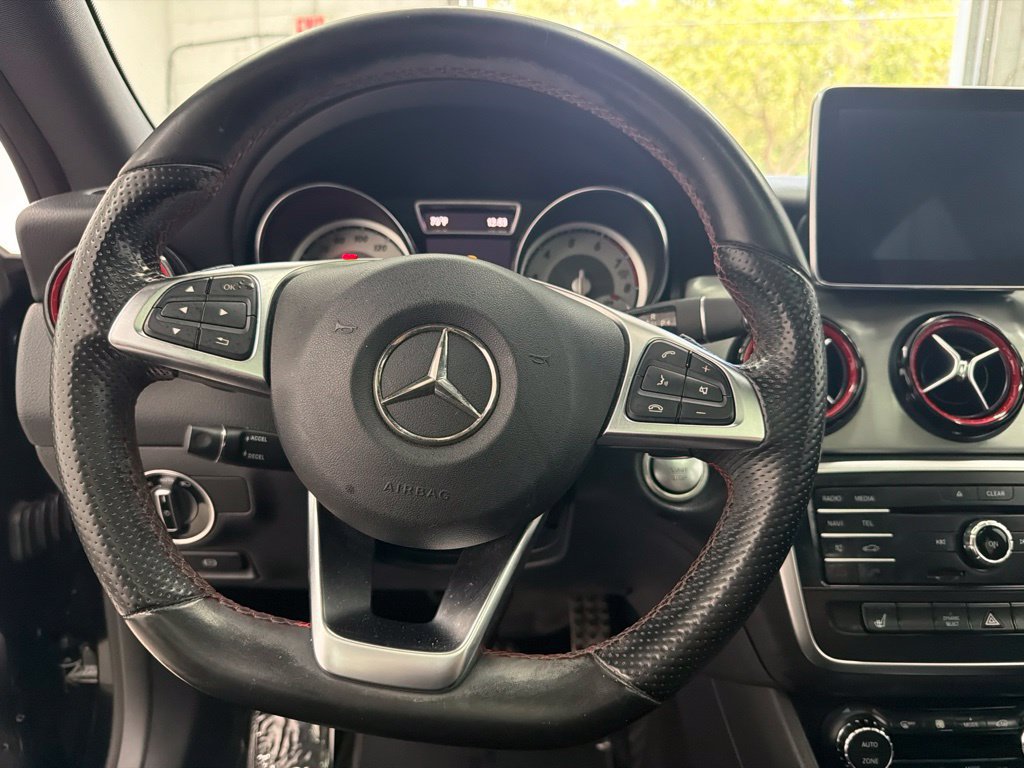 Used 2016 Mercedes-Benz CLA 250 image 19