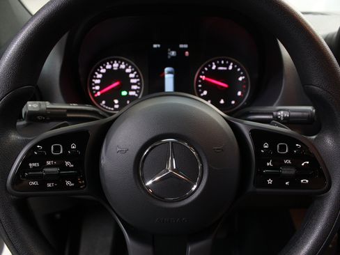 Used 2024 Mercedes-Benz Sprinter 2500 image 50