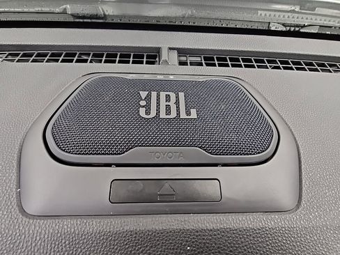 Used 2025 Toyota 4Runner Limited image 31