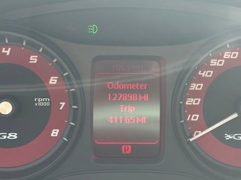 Used 2009 Pontiac G8 GXP RWD image 3