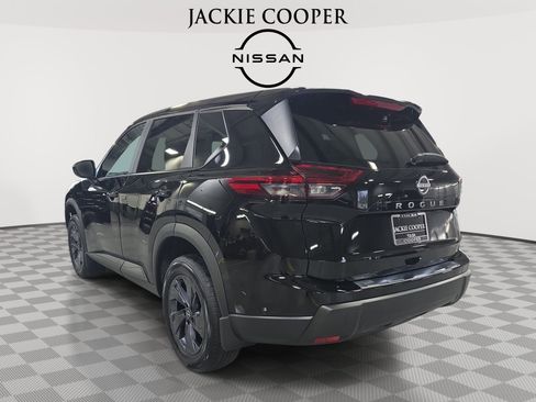 New 2026 Nissan Rogue SV image 7
