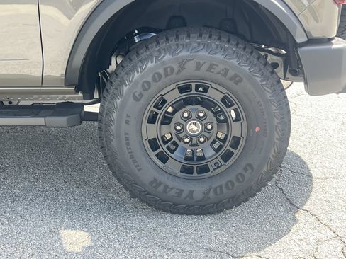 New 2026 Ford Bronco 2-Door AWD/4WD image 22