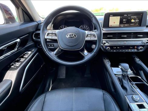 Used 2020 Kia Telluride EX w/ EX Premium Package image 6