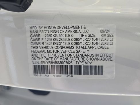 Used 2025 Honda Passport EX-L image 37