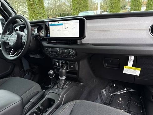 New 2026 Jeep Gladiator Sport image 28