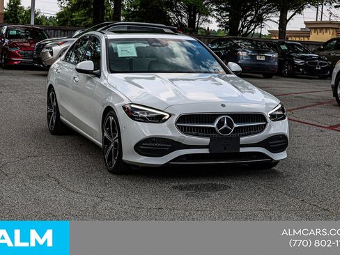 Used 2025 Mercedes-Benz C 300 Sedan image 5