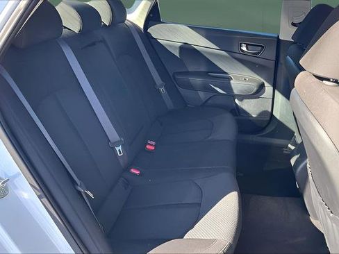 Used 2017 Kia Optima Premium image 11