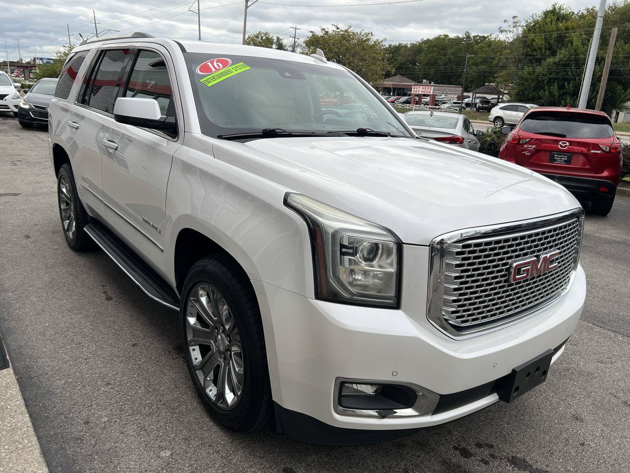 Used 2016 GMC Yukon Denali w/ Open Road Package AWD/4WD image 8