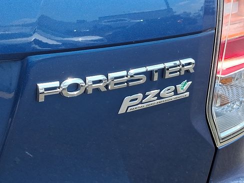 Used 2017 Subaru Forester 2.5i w/ Alloy Wheel Package AWD/4WD image 30