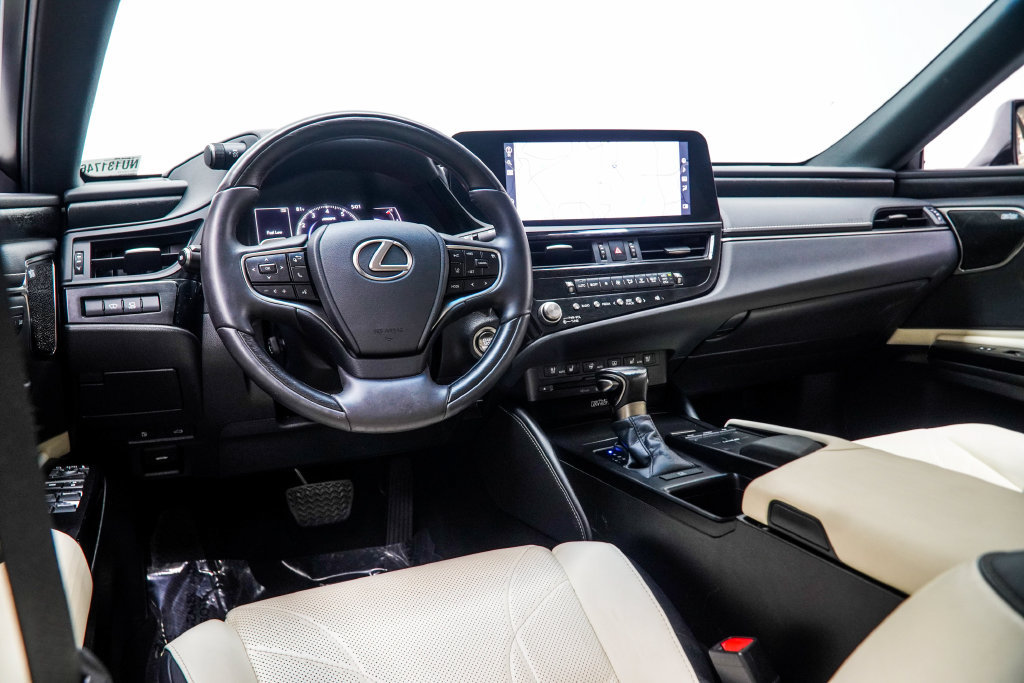 Used 2022 Lexus ES 350 Ultra Luxury w/ Accessory Package 2 FWD image 19