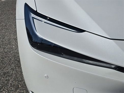 New 2026 Toyota Prius Plug-In Hybrid image 10