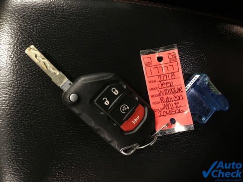 Used 2018 Jeep Wrangler Unlimited Rubicon AWD/4WD image 56