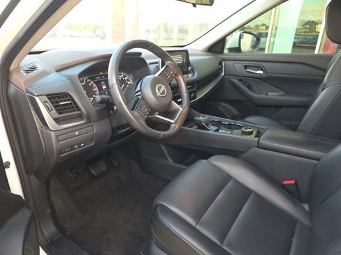 Used 2023 Nissan Rogue SV w/ SV Premium B Package AWD/4WD image 15