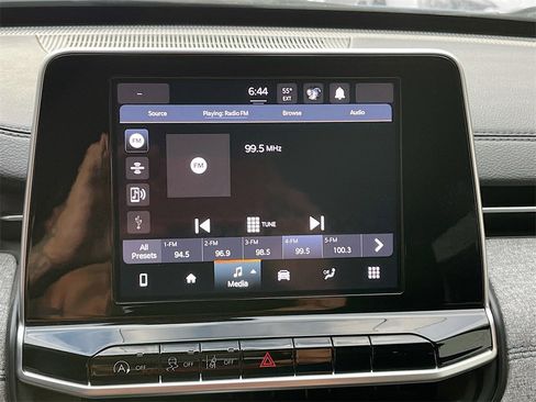 Used 2025 Jeep Compass Latitude image 14