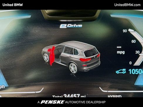 Used 2022 BMW X5 xDrive45e w/ M Sport Package image 7