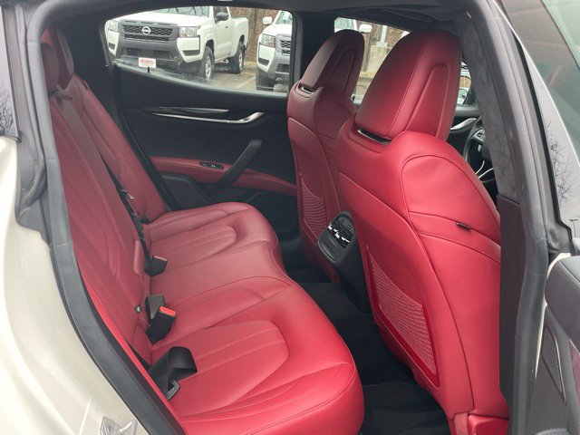 Used 2023 Maserati Ghibli Modena Q4 AWD/4WD image 43