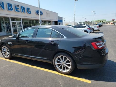 Used 2018 Ford Taurus Limited AWD/4WD image 2