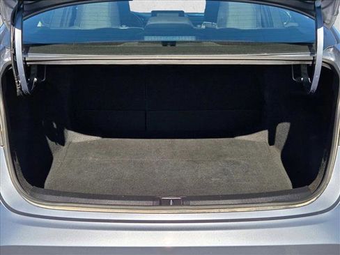 Used 2024 Toyota Corolla LE image 6