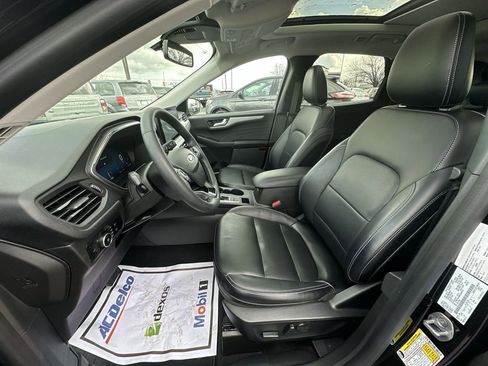 Used 2024 Ford Escape Platinum w/ Class II Trailer Tow Package image 11