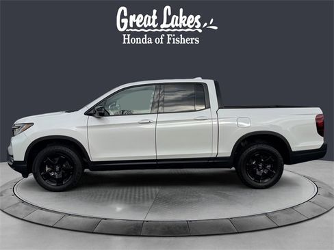 Used 2025 Honda Ridgeline Black Edition image 2