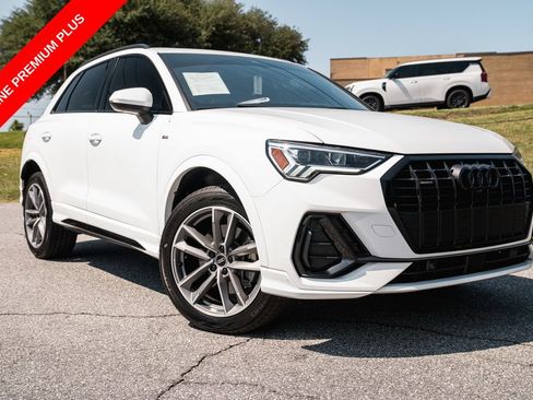 Used 2022 Audi Q3 2.0T Premium Plus w/ Premium Plus Package AWD/4WD image 1