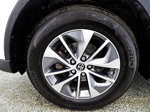 Used 2016 Toyota RAV4 XLE image 20