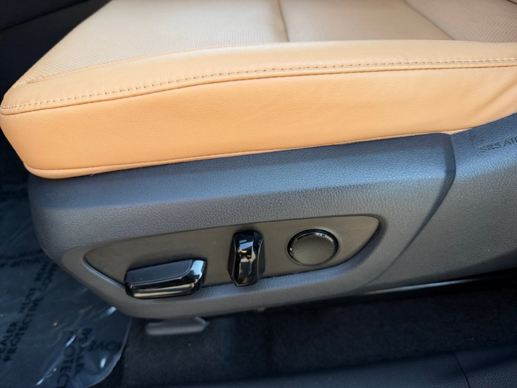 Used 2023 Lexus RX 350 Premium w/ Accessory Package AWD/4WD image 15