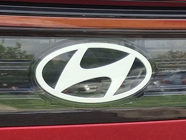 Used 2025 Hyundai Sonata SEL FWD image 28