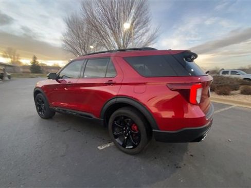 Used 2024 Ford Explorer ST w/ Equipment Group 401A image 6