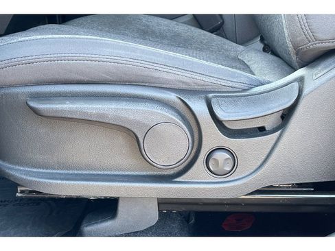 Used 2022 Hyundai Santa Fe SE image 14