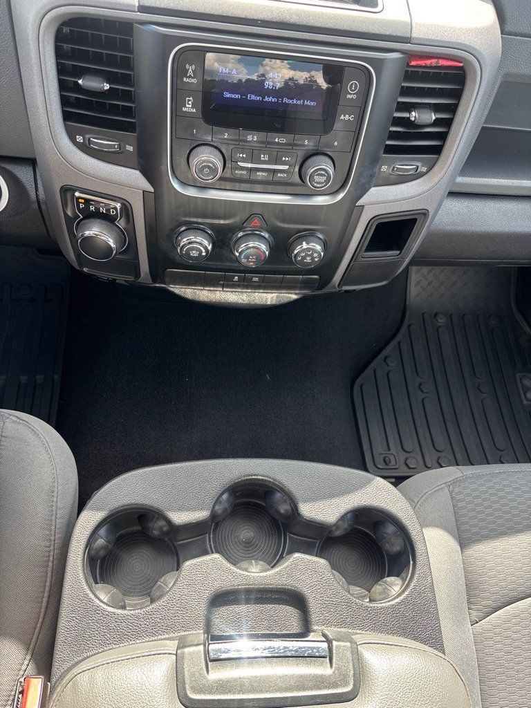 Used 2017 RAM 1500 Express RWD image 14
