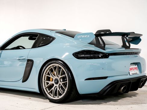 Used 2023 Porsche 718 Cayman GT4 RS image 39