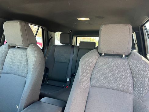 Used 2025 Toyota 4Runner SR5 image 31