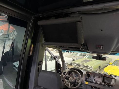 Used 2019 Mercedes-Benz Sprinter 170 Cargo image 38