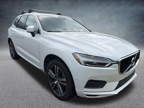 Used 2019 Volvo XC60 T5 Momentum w/ Multimedia Package AWD/4WD image 6