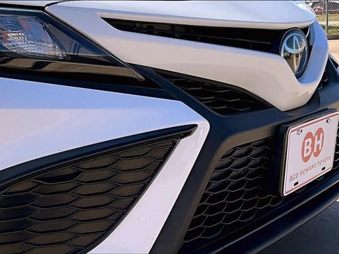 Used 2021 Toyota Camry SE image 28