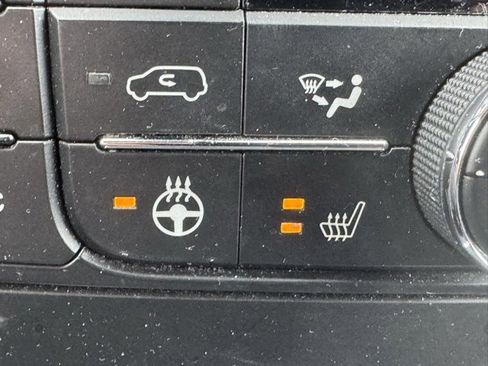 Used 2019 Dodge Grand Caravan GT image 18